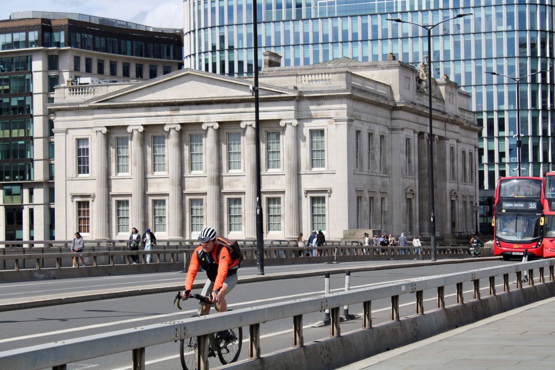 BoE Warns Stablecoins Could Lift Dollar and Treasury Demand