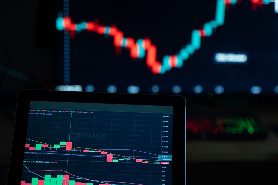 MOEX Russia Index Flat as Most Stocks Slip at Close